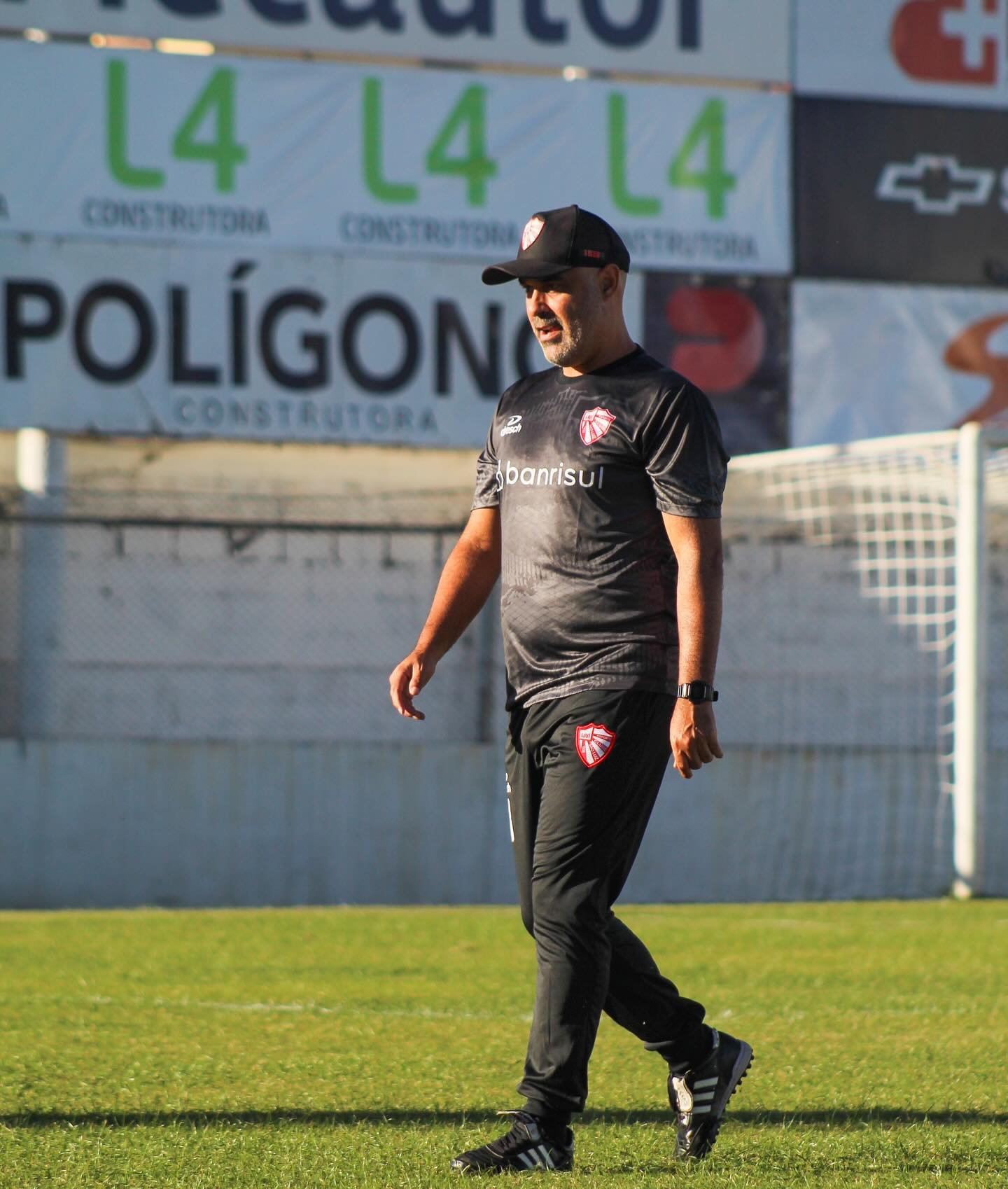 Após vencer na estreia, técnico Cristian de Souza projeta vaga no G-4 com o São Luiz