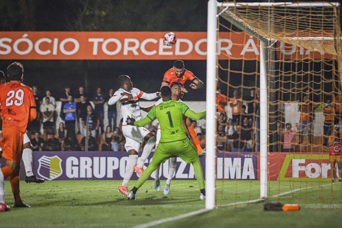 Catarinense inicia com empates e VAR fora do ar em Rio do Sul